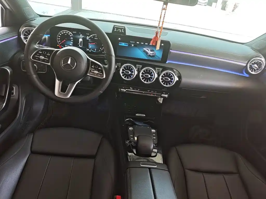 Mercedes-Benz A-Class — миниатюра 10