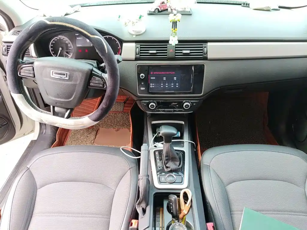 Qoros Qoros 3 — миниатюра 10