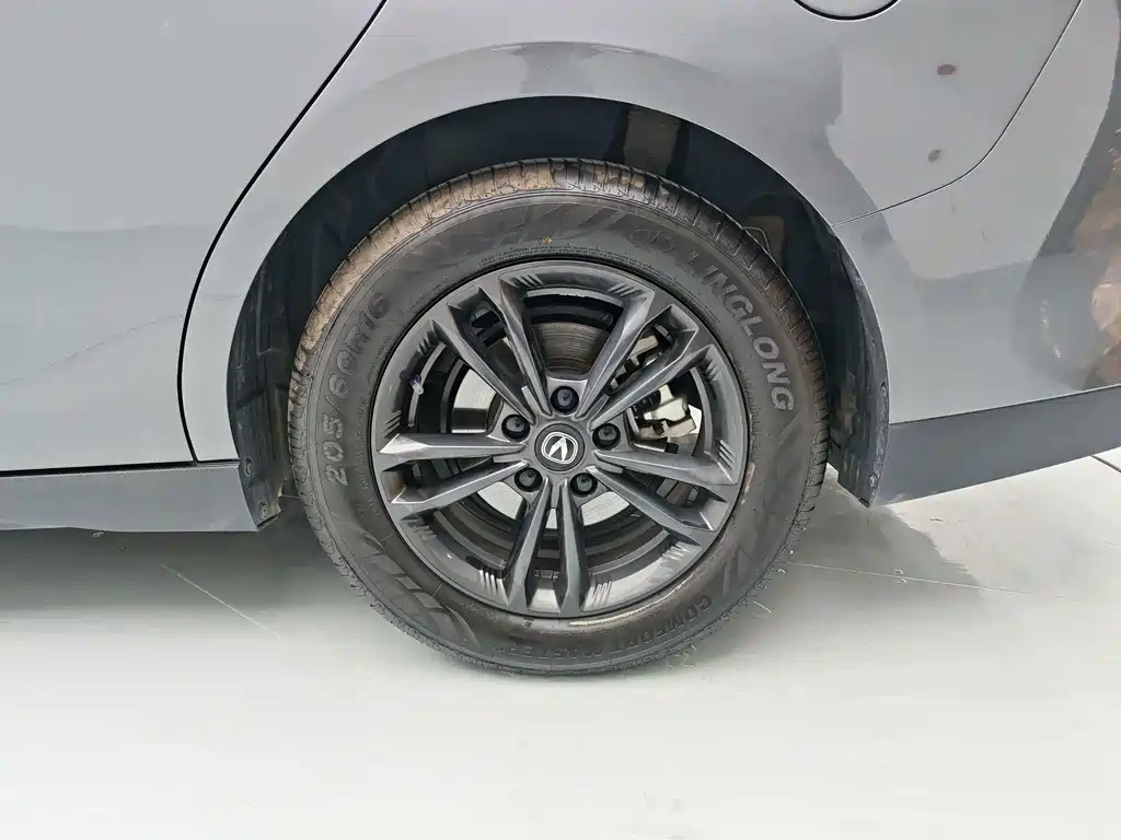 Changan Yida — миниатюра 17