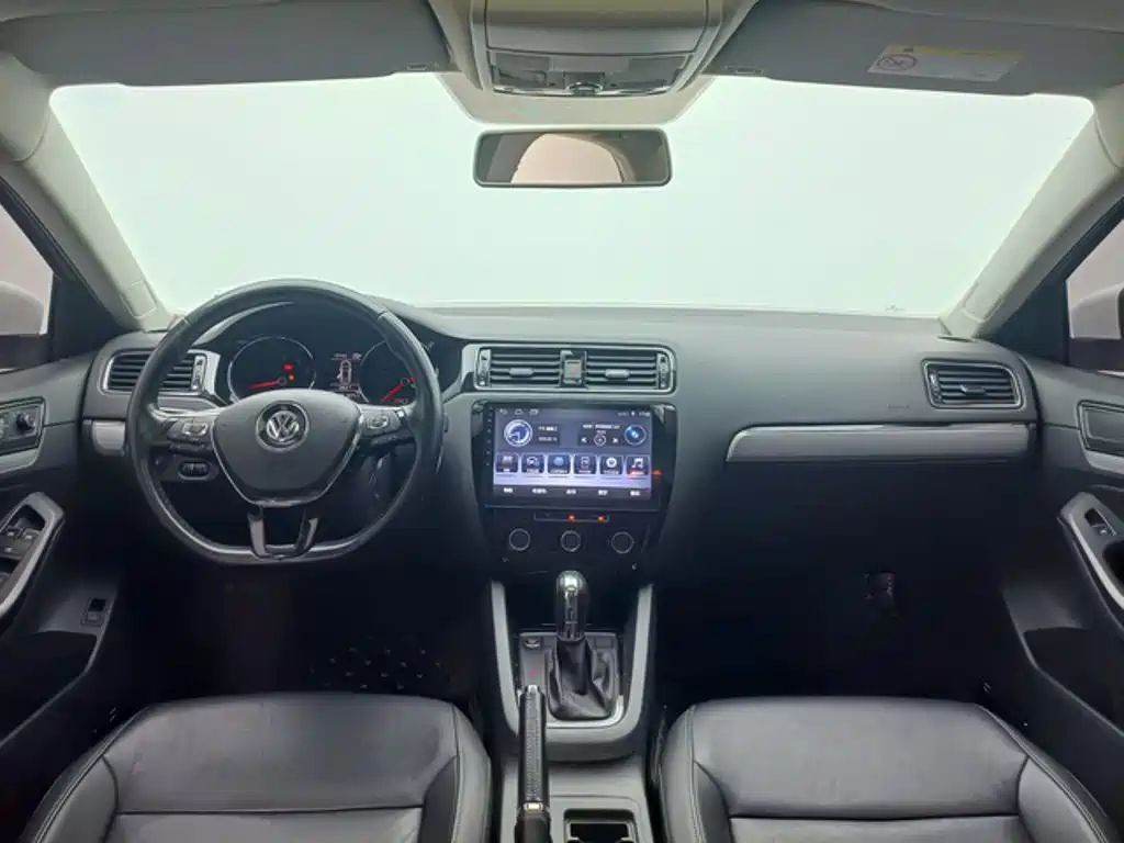 Volkswagen Sagitar — миниатюра 2