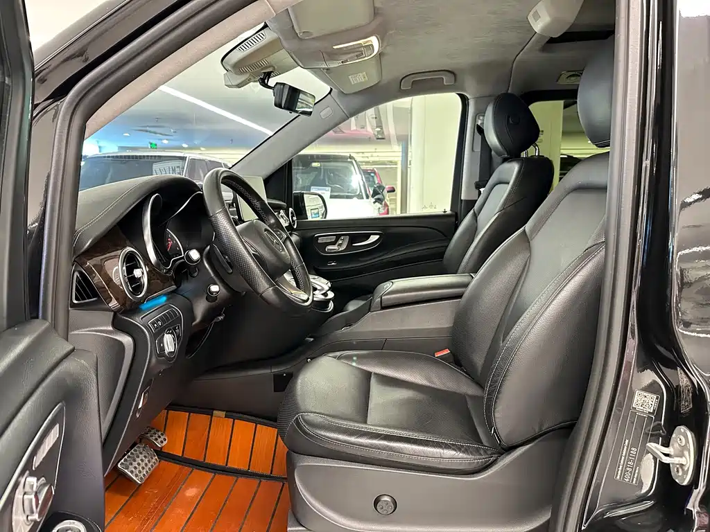 Mercedes-Benz V-Class — миниатюра 9