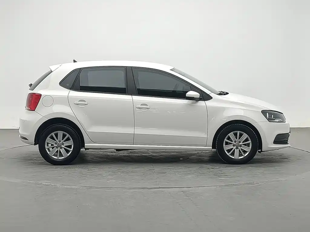 Volkswagen Polo — миниатюра 2