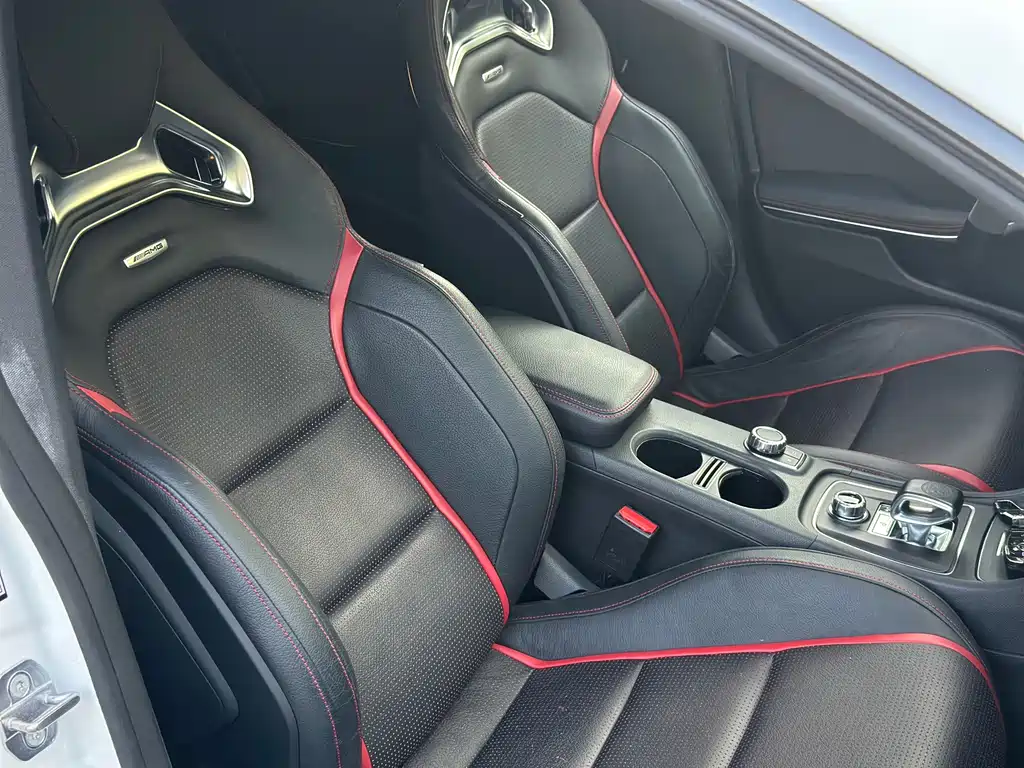 Mercedes-Benz CLA AMG — миниатюра 11