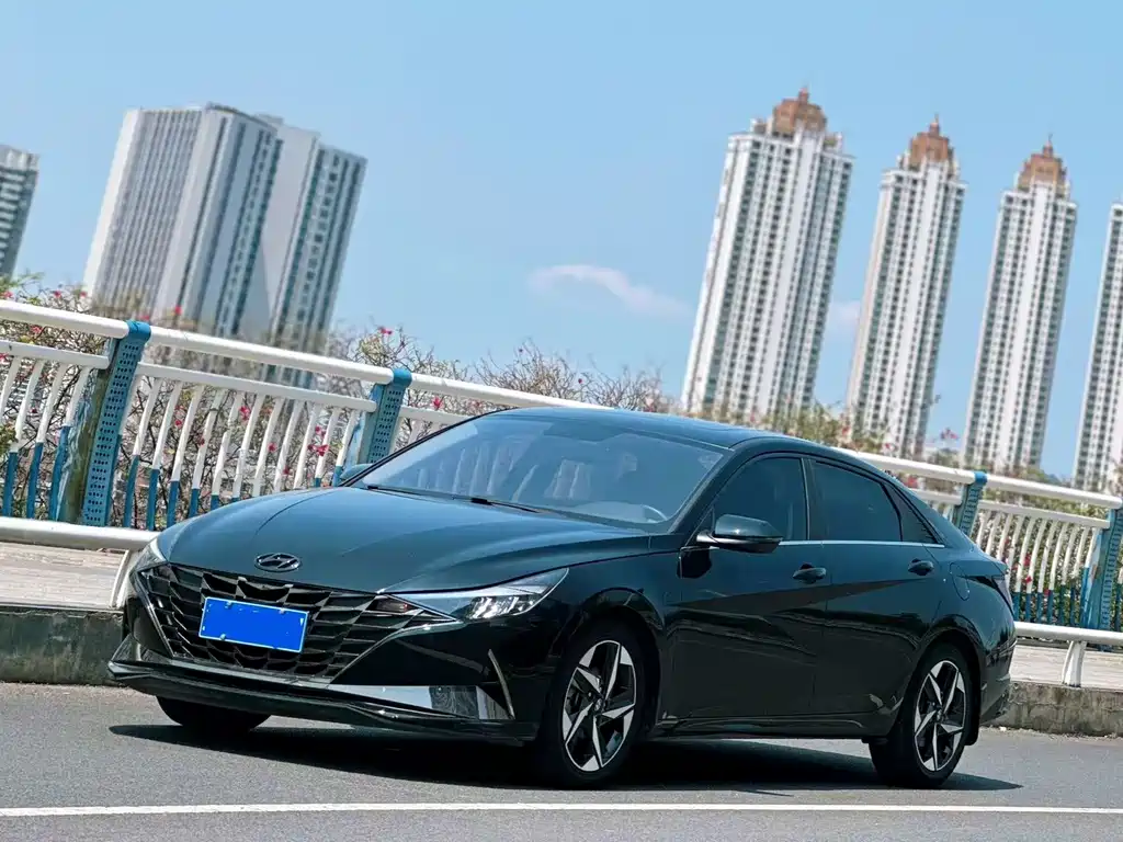 Hyundai Elantra 2021
