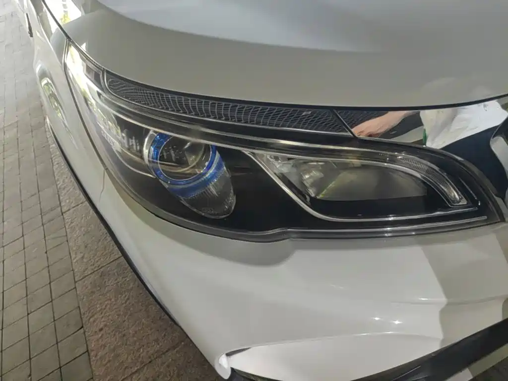 Geely Vision X3 — миниатюра 10