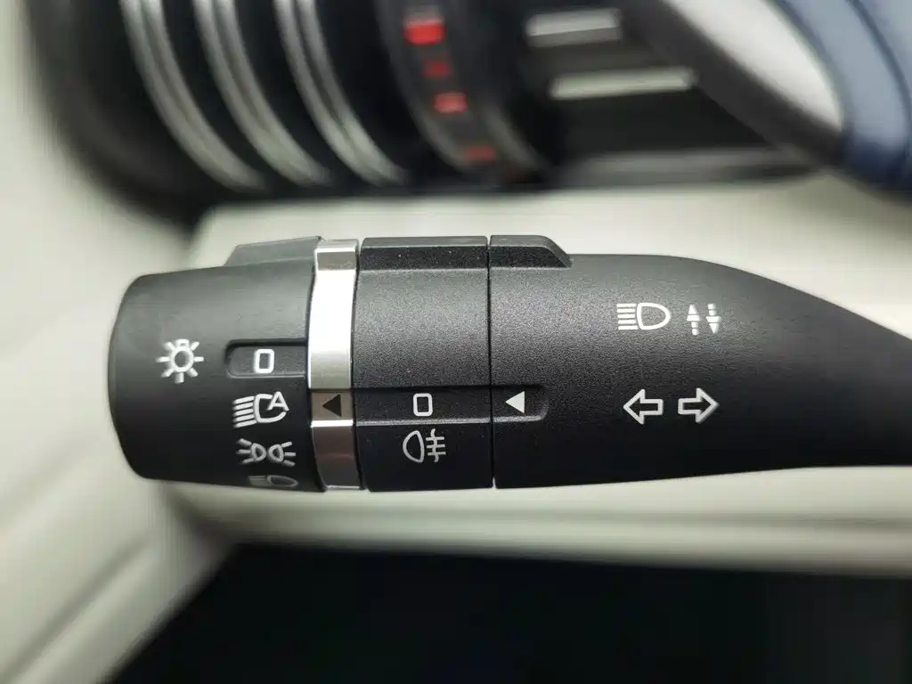 BYD Yuan Plus — миниатюра 21