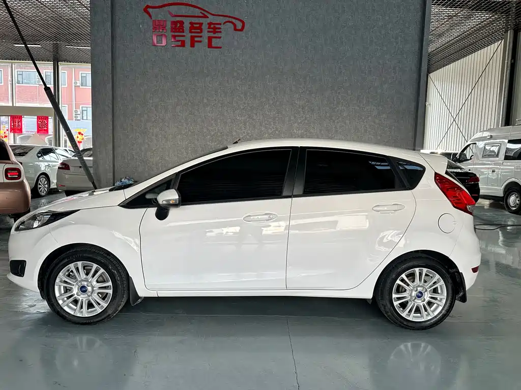 Ford Fiesta — миниатюра 4