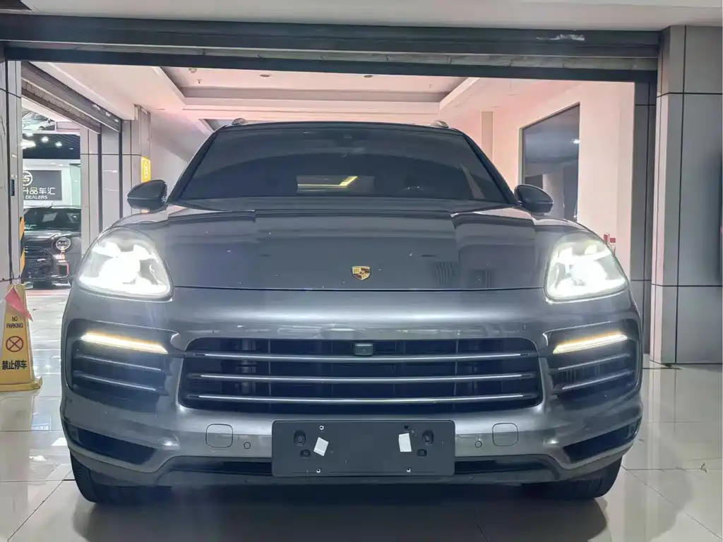 Porsche Cayenne Hybrid — миниатюра 2