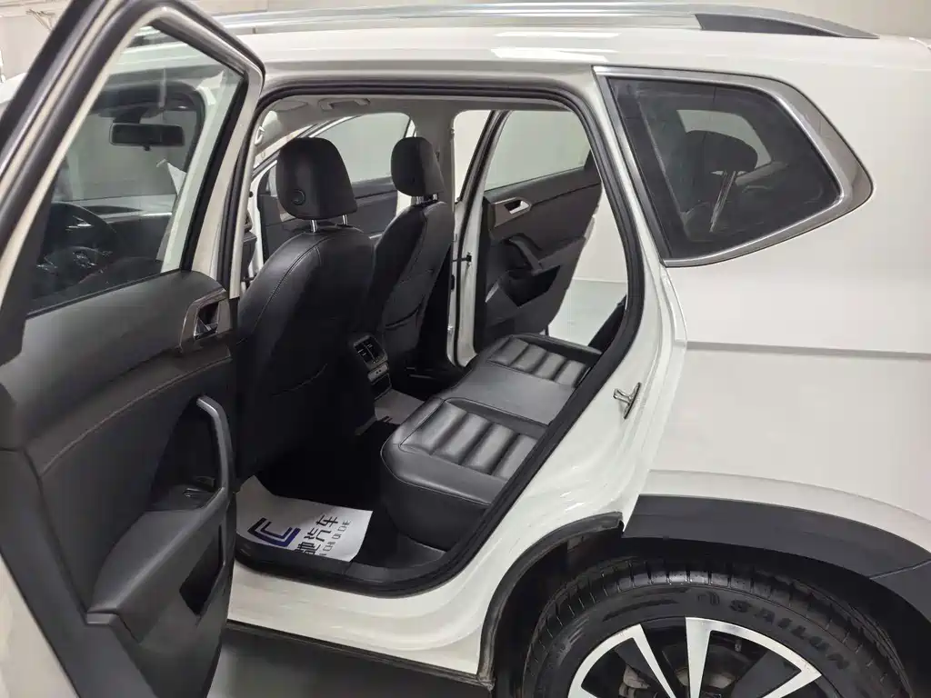 Volkswagen Tharu — миниатюра 11