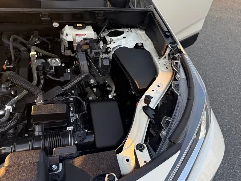 Toyota RAV4 — миниатюра 17