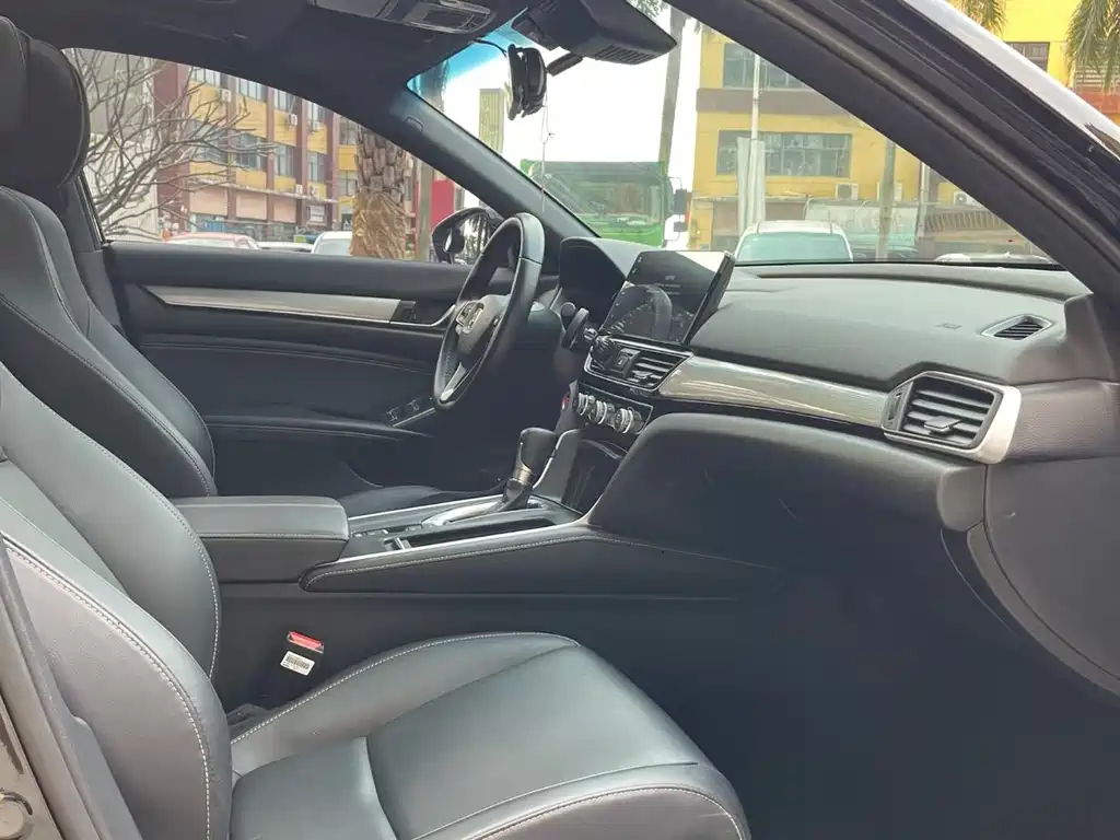 Honda Inspire — миниатюра 9