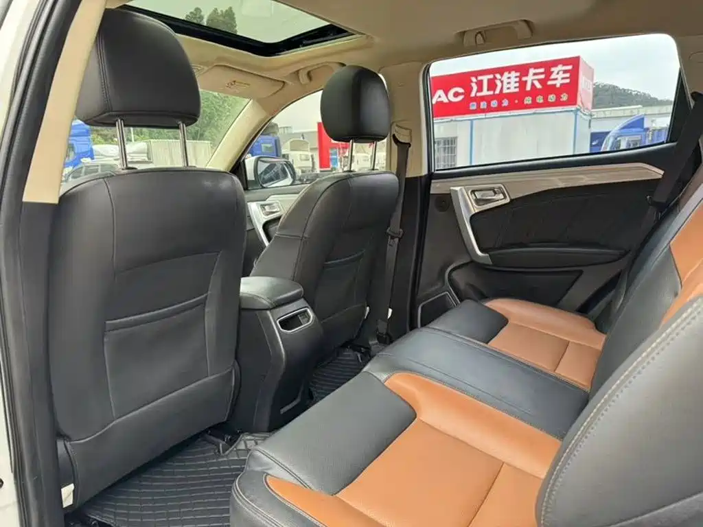 Geely Vision X6 — миниатюра 9