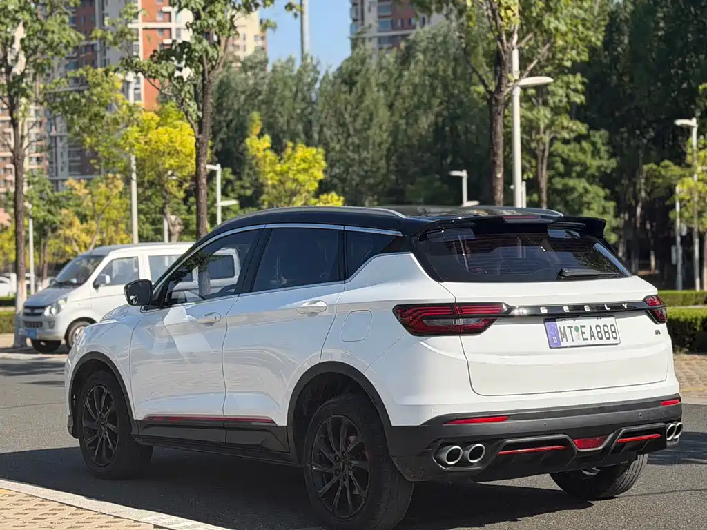 Geely Binyue — миниатюра 4