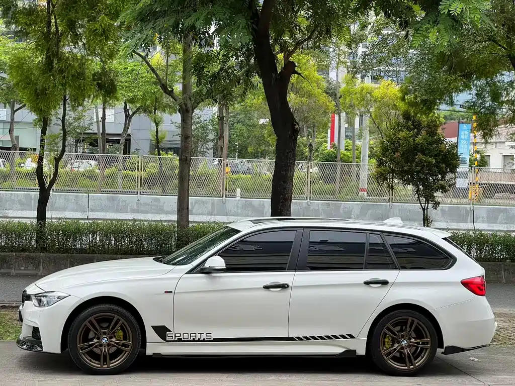BMW 3 Series 3 2016 320i Fashion