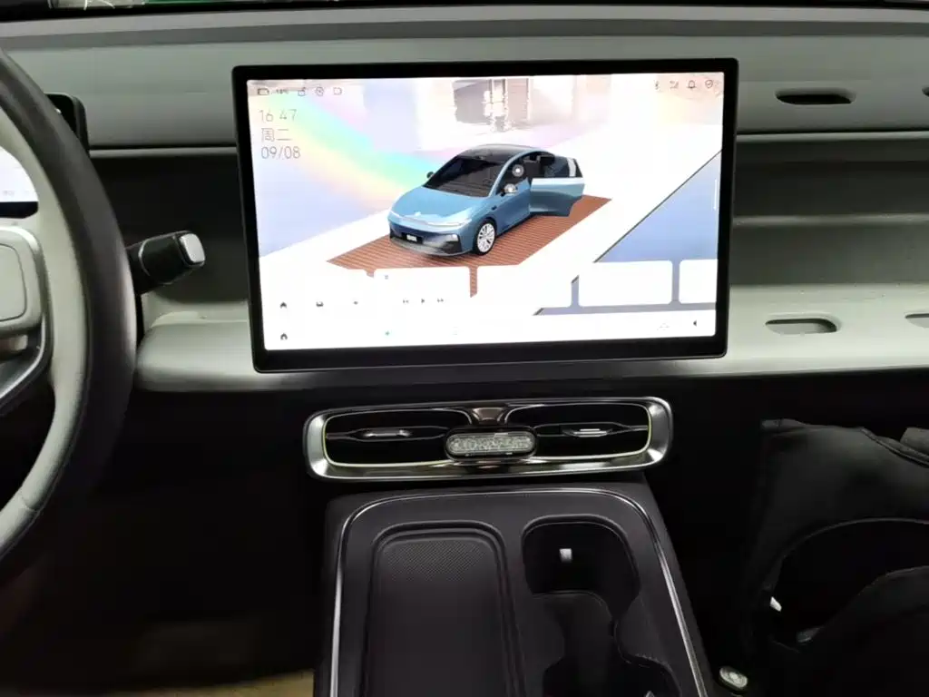 Leapmotor Leapmotor B01 — миниатюра 13