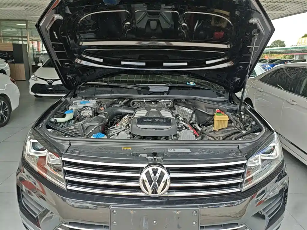 Volkswagen Touareg — миниатюра 20