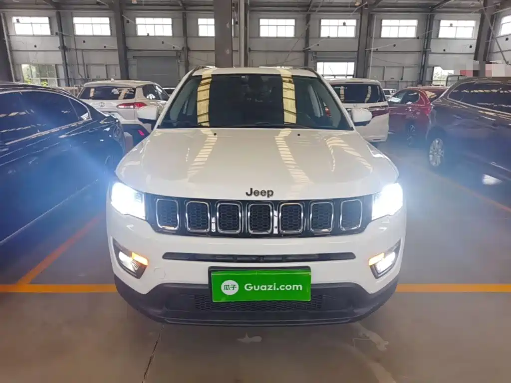 Jeep Compass — миниатюра 3