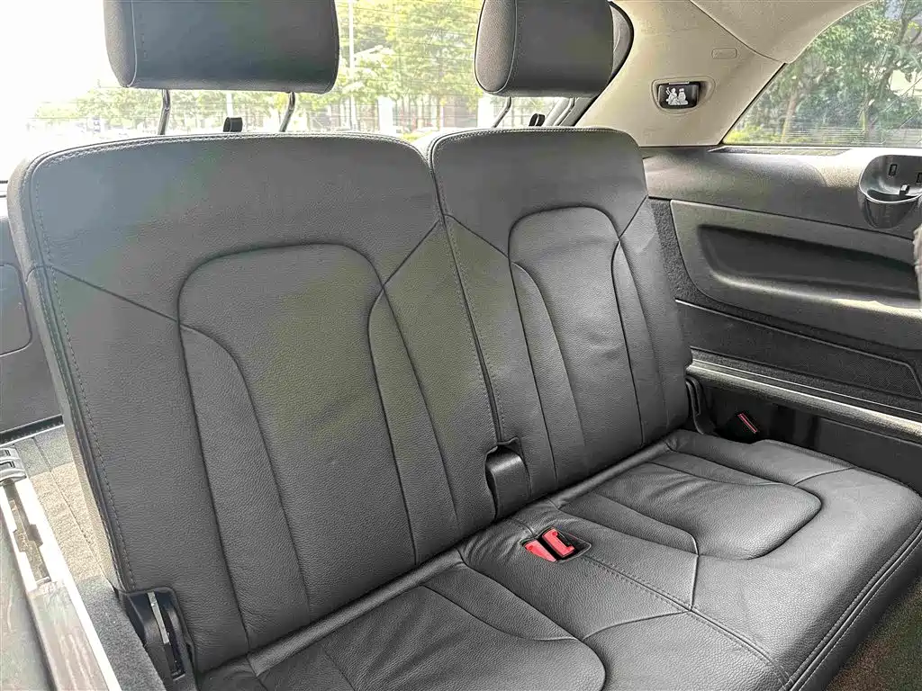 Audi Q7 — миниатюра 22