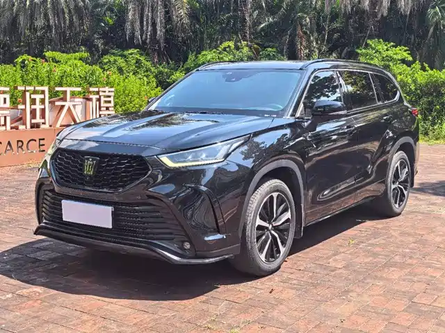 Toyota Crown Kluger