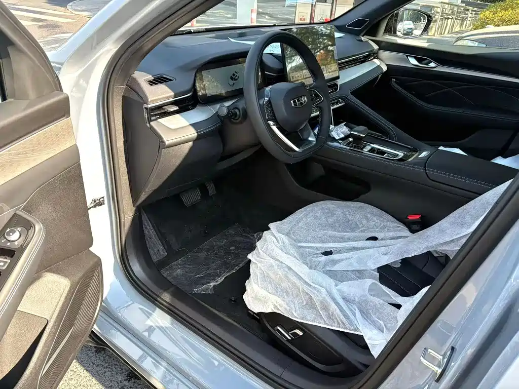 GEELY AUTOMOBILE XINGRUI