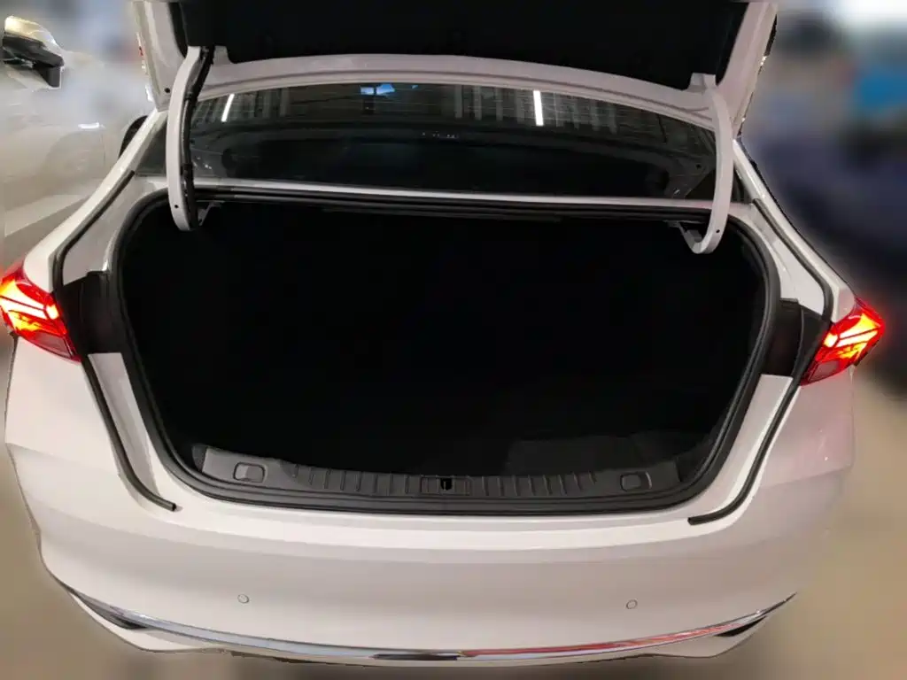 Buick Verano — миниатюра 24