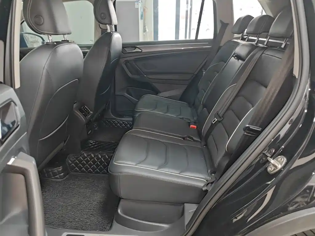Volkswagen Tiguan L — миниатюра 17