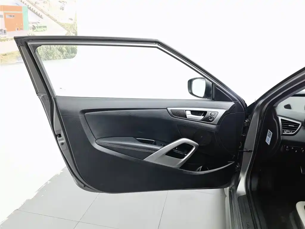 Hyundai Veloster 2012 1.6T AT Premium
