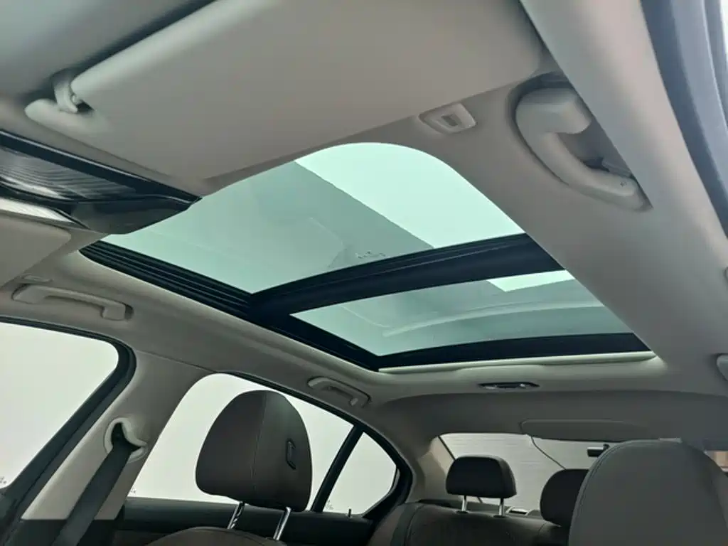 BMW 3 Series — миниатюра 9