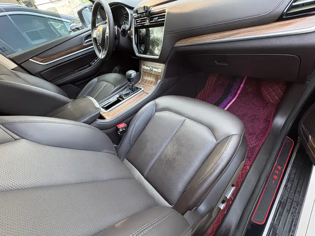 Roewe RX8 — миниатюра 13
