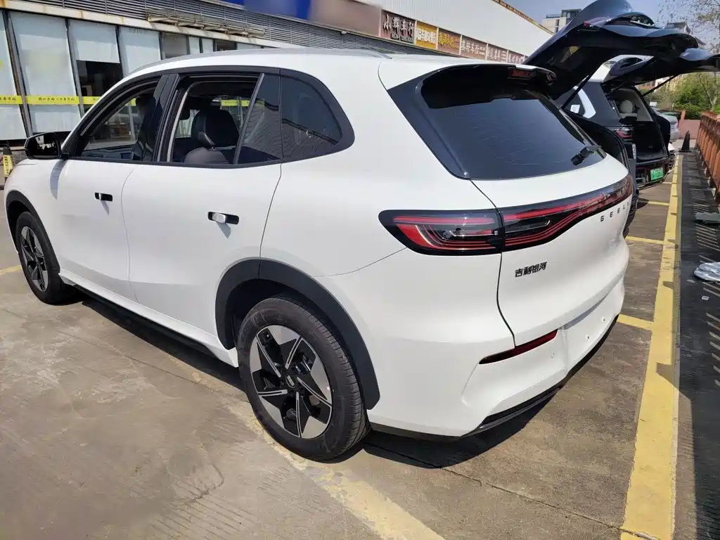 Geely Galaxy Galaxy E5 E5 2026 530km