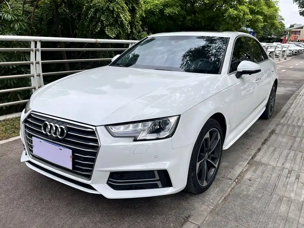 Купить Audi A4L