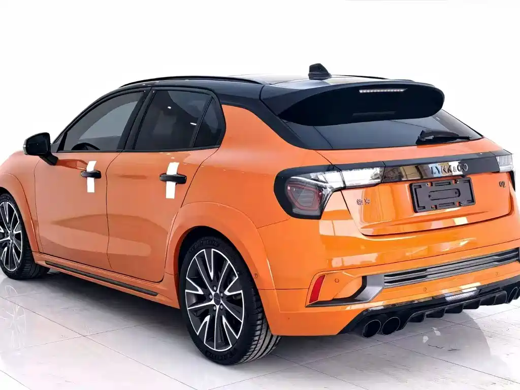 Lynk & Co 02 Hatchback — миниатюра 4