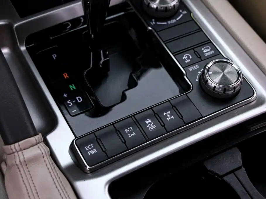 Toyota Land Cruiser — миниатюра 11