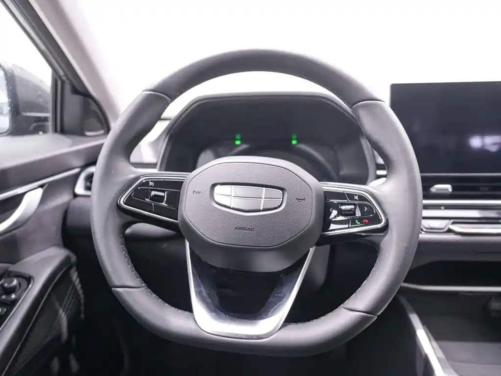Geely Emgrand — миниатюра 18