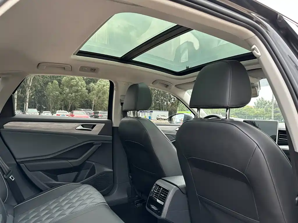 Volkswagen Sagitar — миниатюра 19