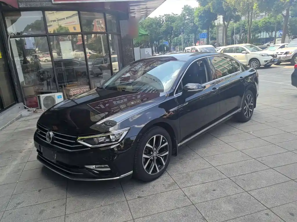 Volkswagen Magotan — миниатюра 2