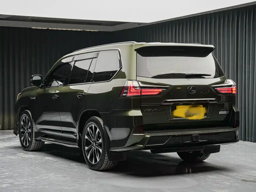 Lexus LX — миниатюра 4