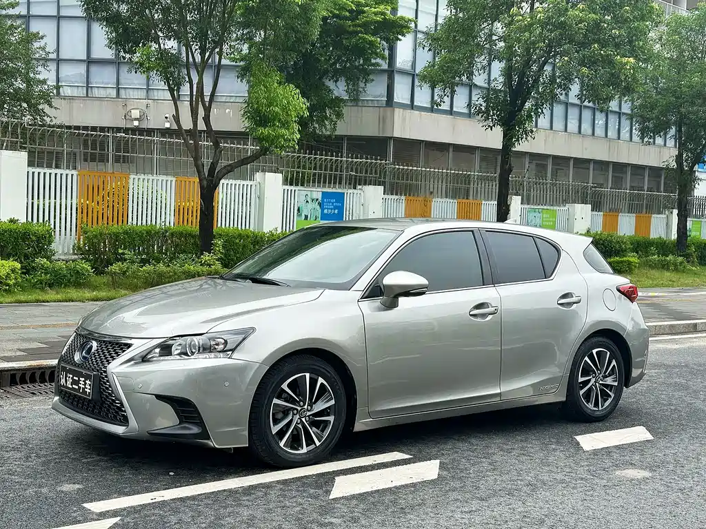 Lexus CT