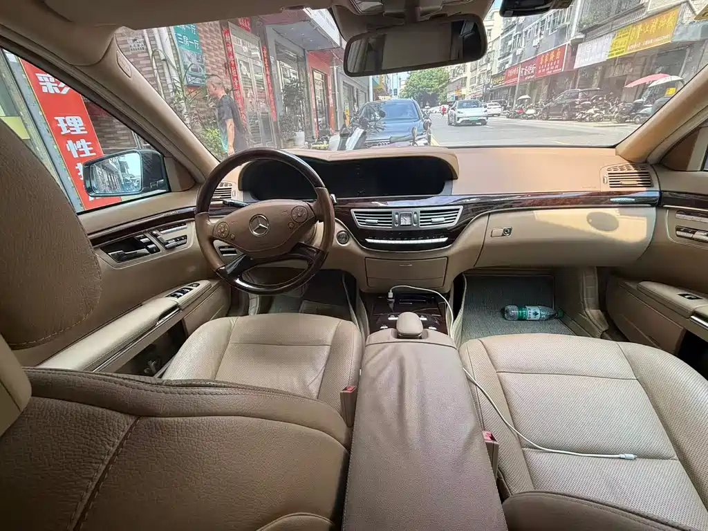 Mercedes-Benz S-Class — миниатюра 7