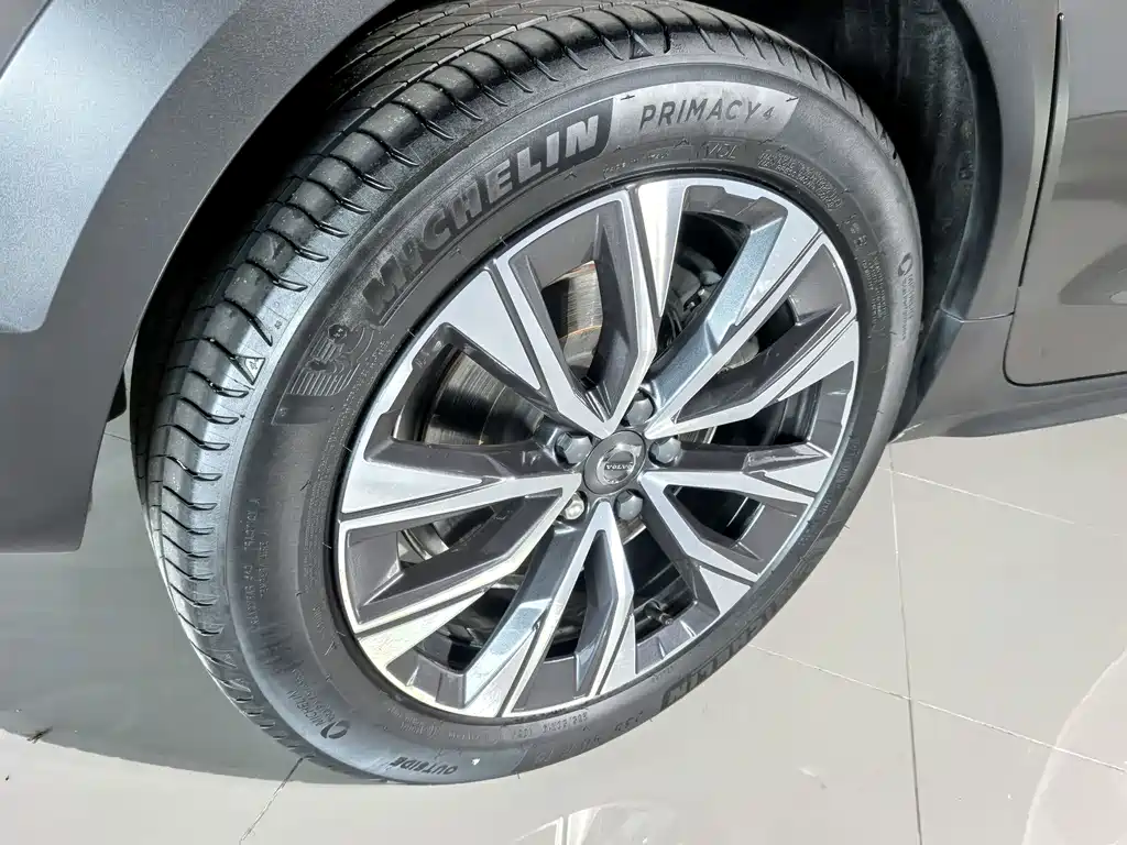 Volvo V90 — миниатюра 23
