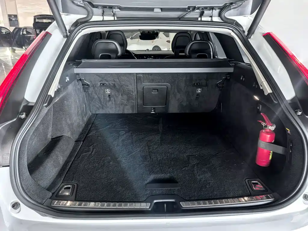 Volvo V90 — миниатюра 22