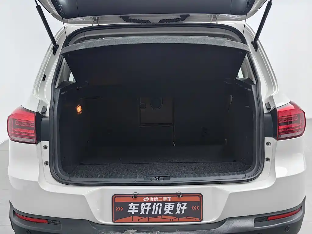 Volkswagen Tiguan — миниатюра 16