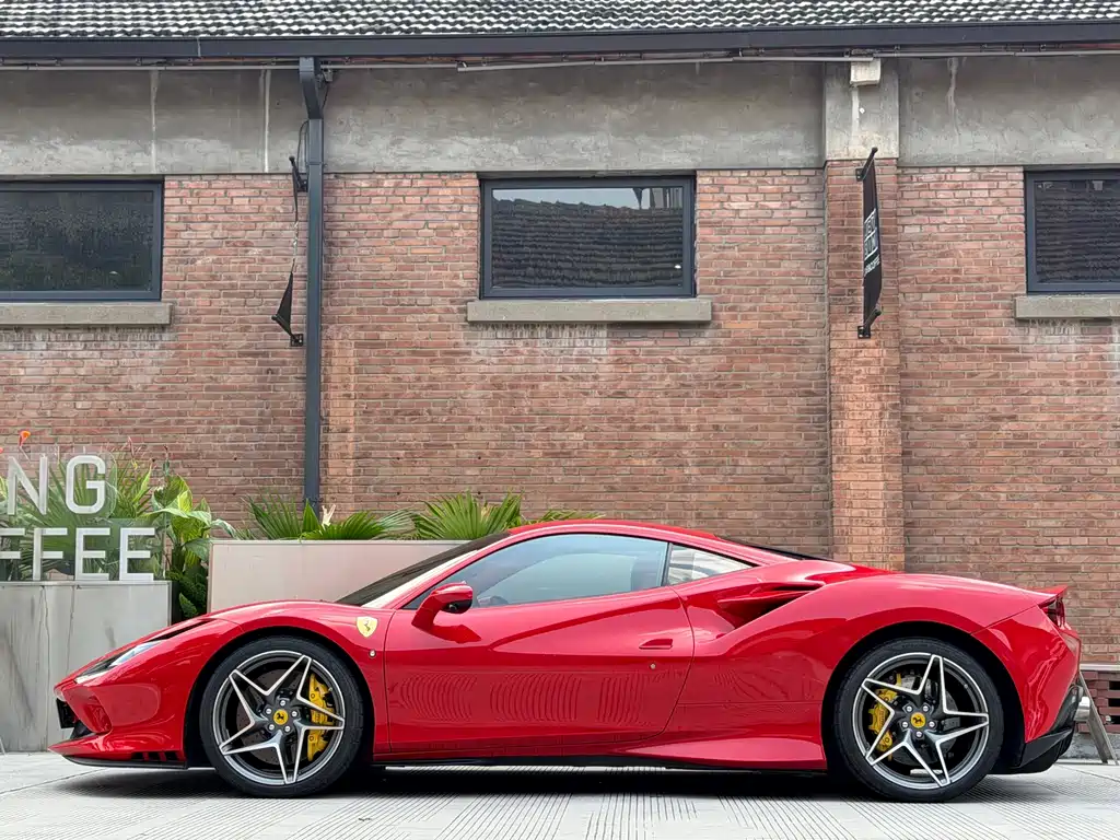 Ferrari F8 — миниатюра 12