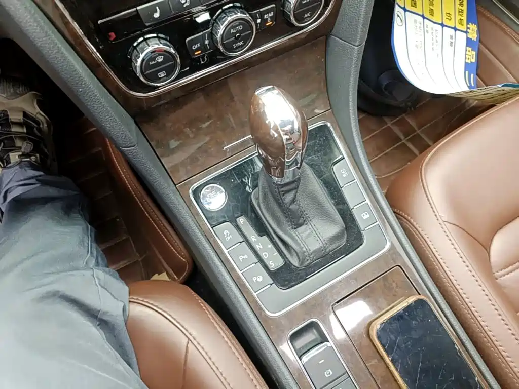 Volkswagen Passat — миниатюра 14