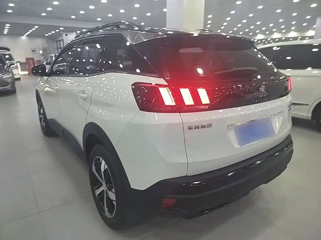 Peugeot 4008 — миниатюра 5