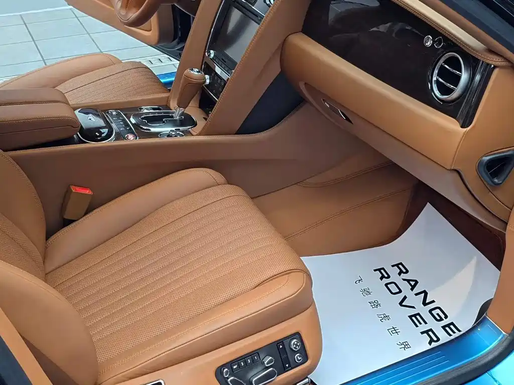 Bentley Flying Spur — миниатюра 13