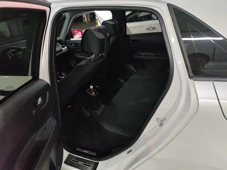 Honda Fit — миниатюра 4