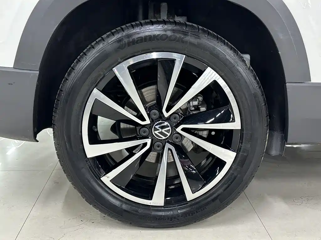 Volkswagen Tharu — миниатюра 11
