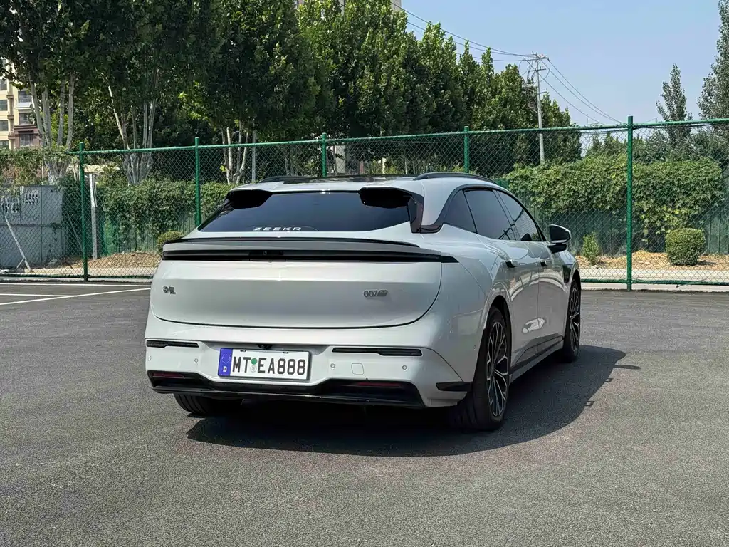 Zeekr 007GT — миниатюра 5