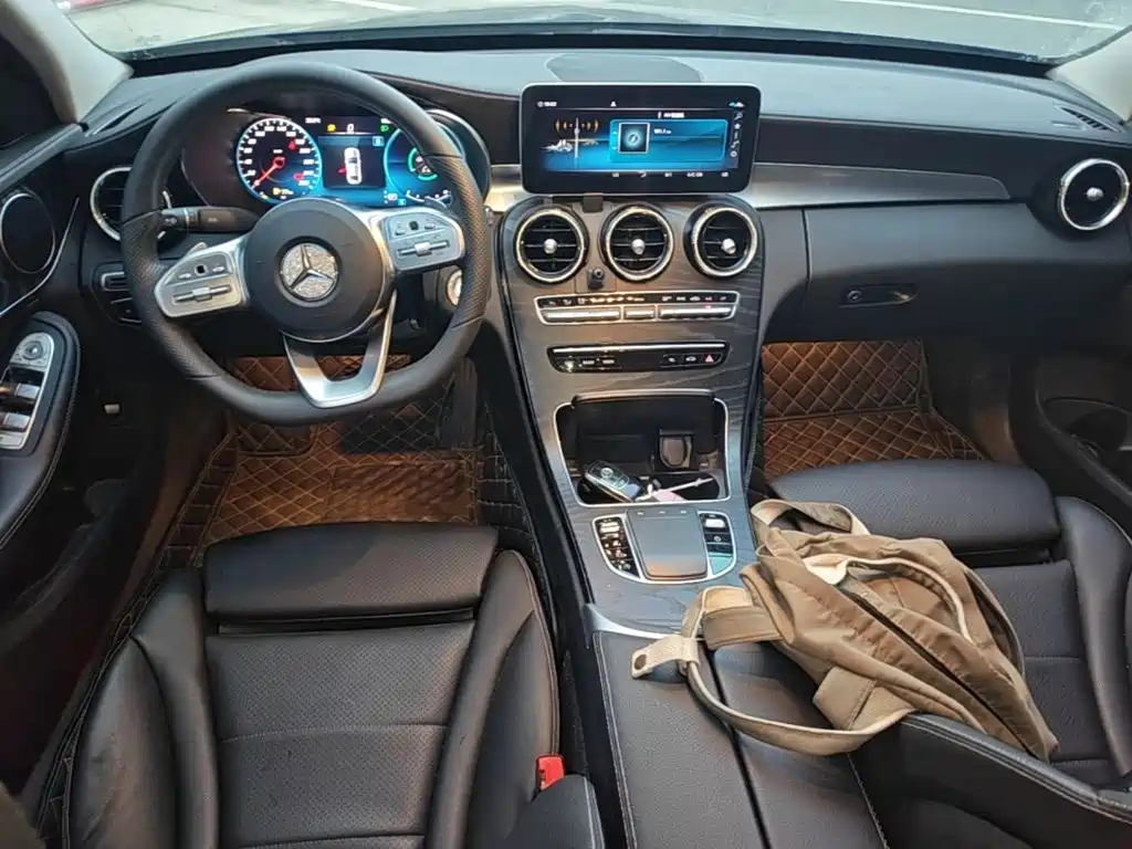 Mercedes-Benz C-Class — миниатюра 14